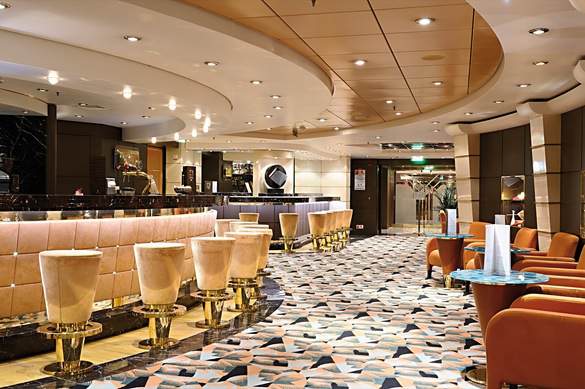 MSC Musica Class gold bar 1.jpg